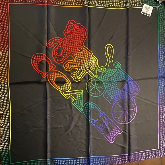 NWT Coach 100% Silk Scarf 🧣 - Picture 1 of 6